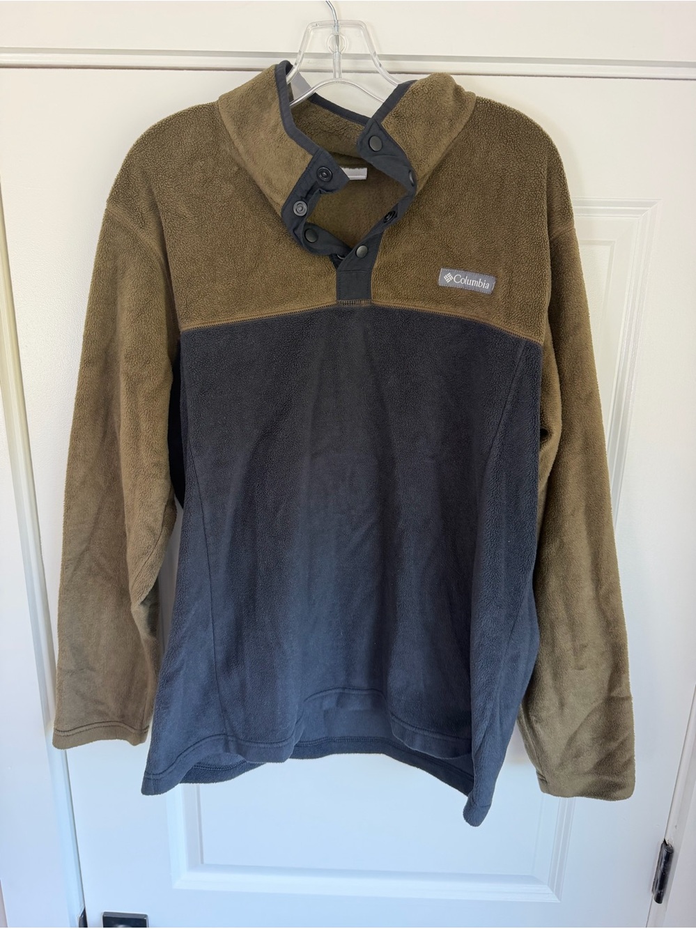 Columbia Men's Olive and Charcoal Snap-Front Fleece Pullover -like new